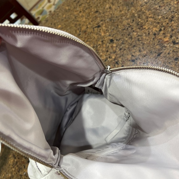 Lululemon - Picture 5 of 5